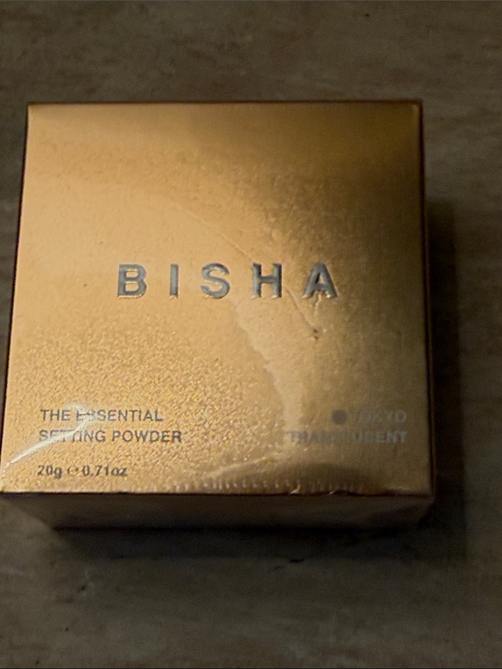 Bishu essential setting powder in Tokyo translucent